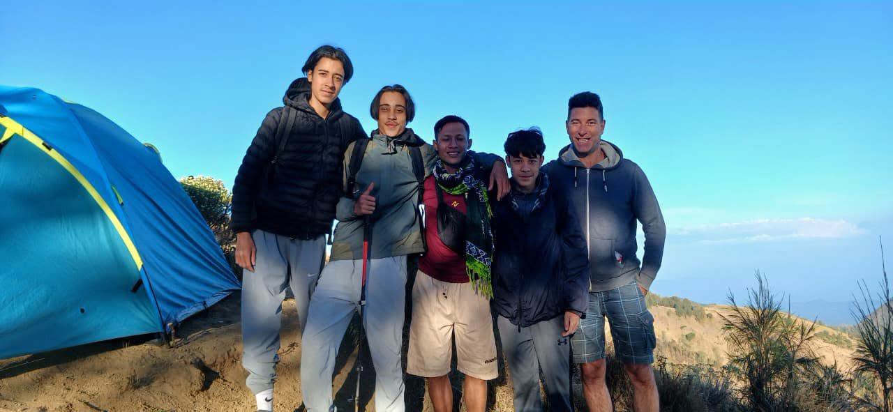 Trekkers at Rinjani camp